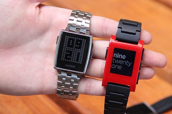 Pebble Steel — Gorilla Glass y Metal Pebble 2