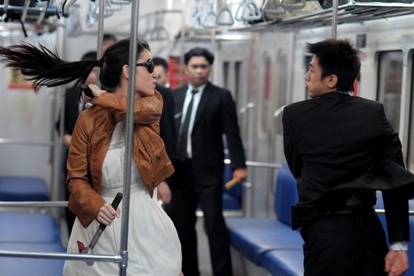 Repleto de acción y patadas el nuevo tráiler para The Raid 2: Berendal