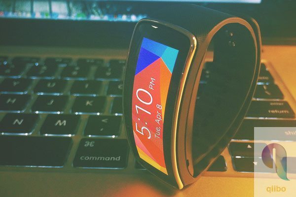 Samsung Gear Fit gana un nuevo modo de pantalla vertical