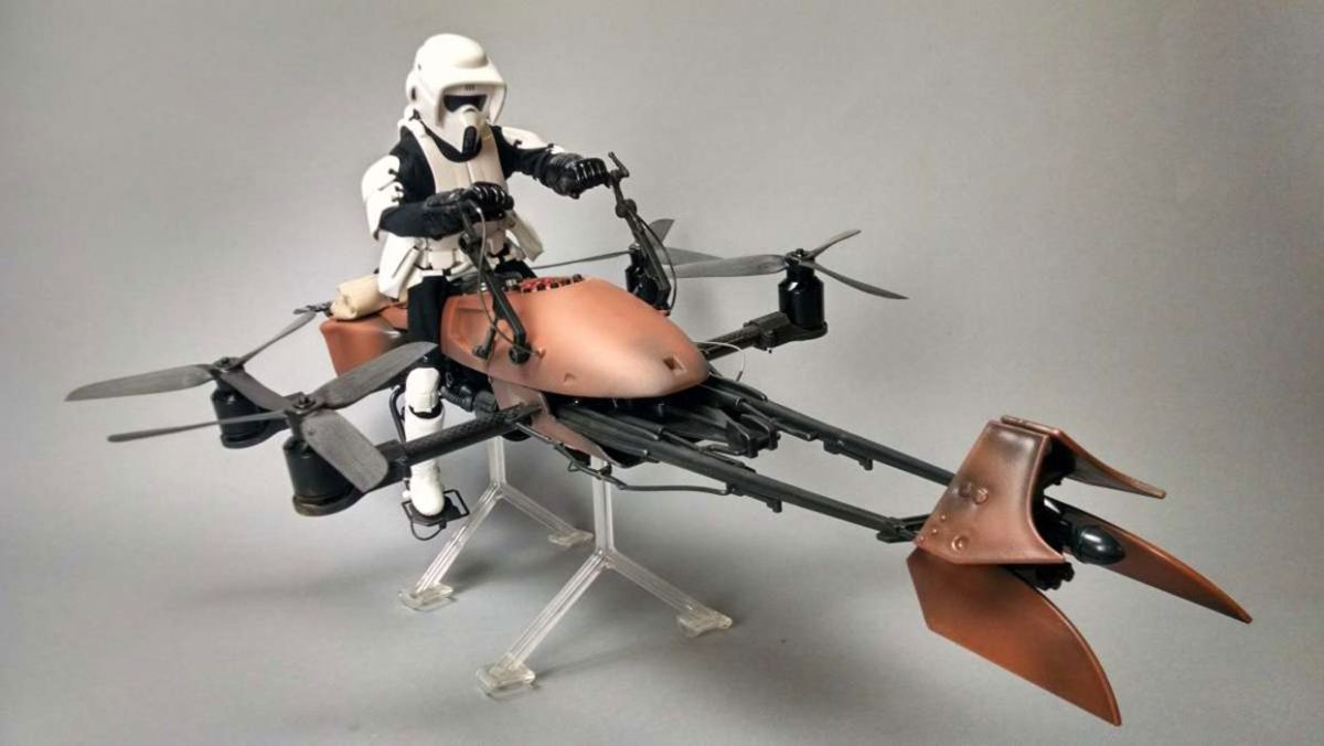 Convierten un drone en una Speeder Bike de Star Wars