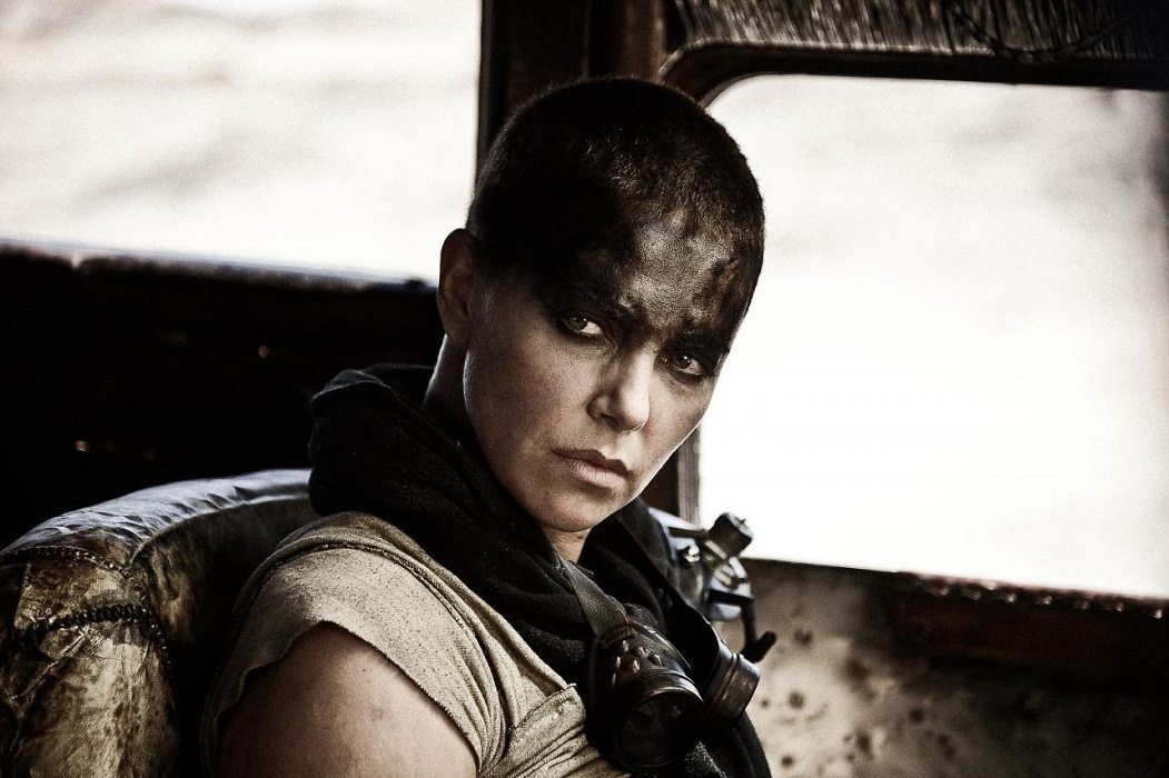 Nuevas imágenes de Tom Hardy y Charlize Theron en Mad Max: Fury Road
