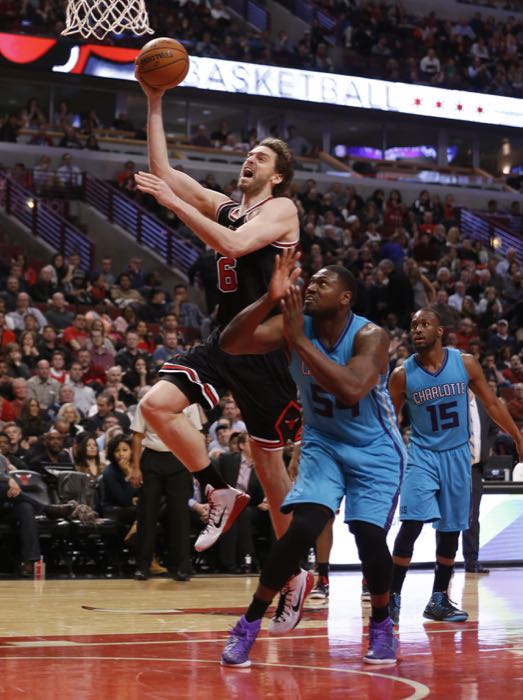 Pau Gasol, Jason Maxiell, Kemba Walker