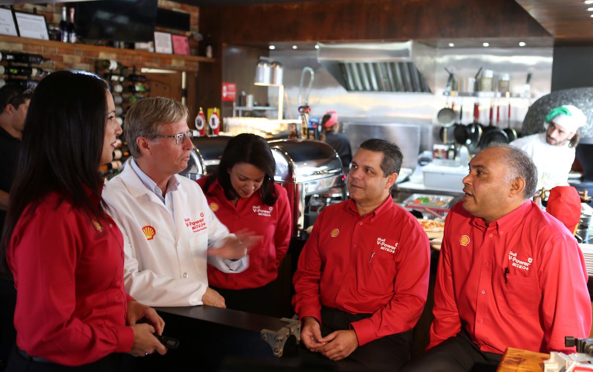 Shell cambia las reglas con su gasolina premium Shell V-Power NiTRO+