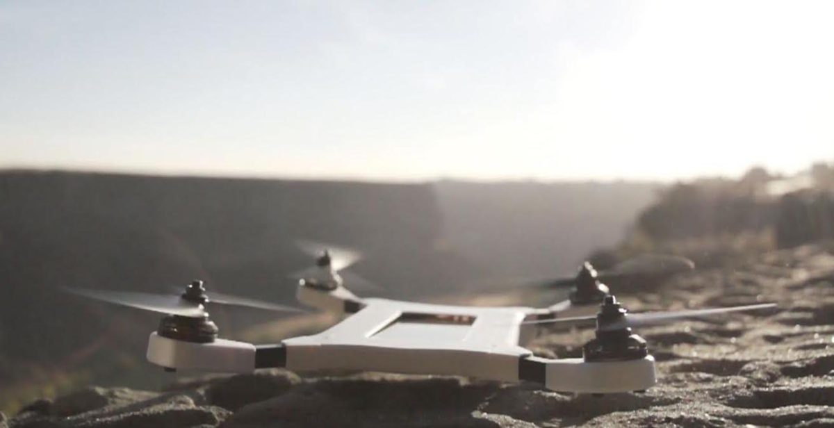 PhoneDrone Ethos convierte tu iPhone o Android en un drone