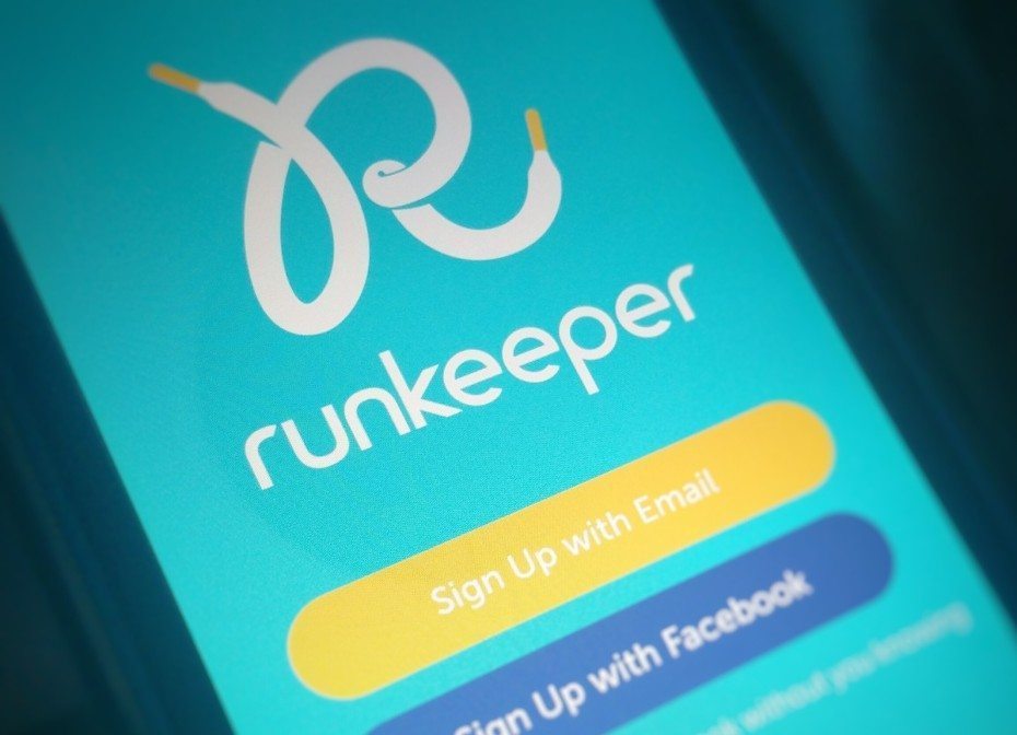 ASICS compra Runkeeper