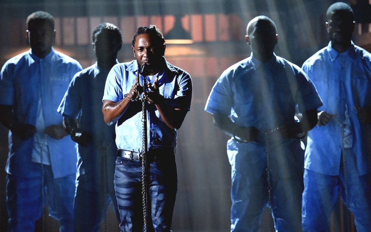 Kendrick Lamar se roba los Grammys con ‘The Blacker The Berry’ y ‘Alright’