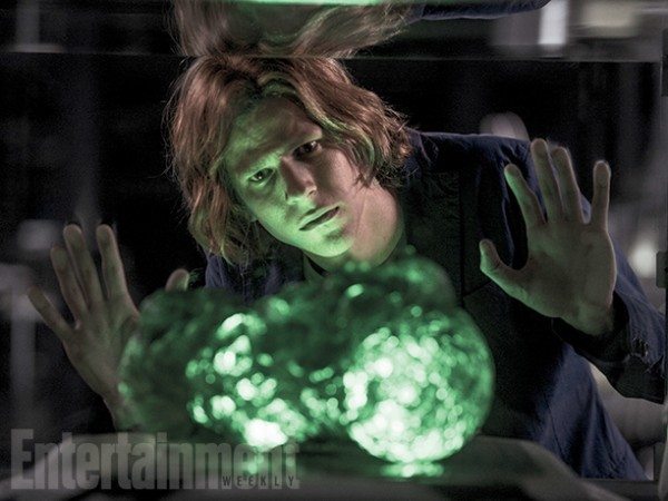 batman-v-superman-dawn-of-justice-eisenberg-kryptonite-600x450