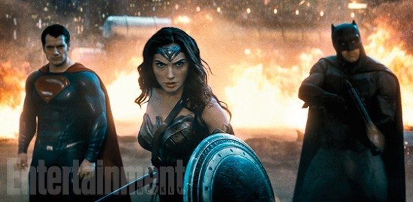 batman-v-superman-dawn-of-justice-trinity-600x294