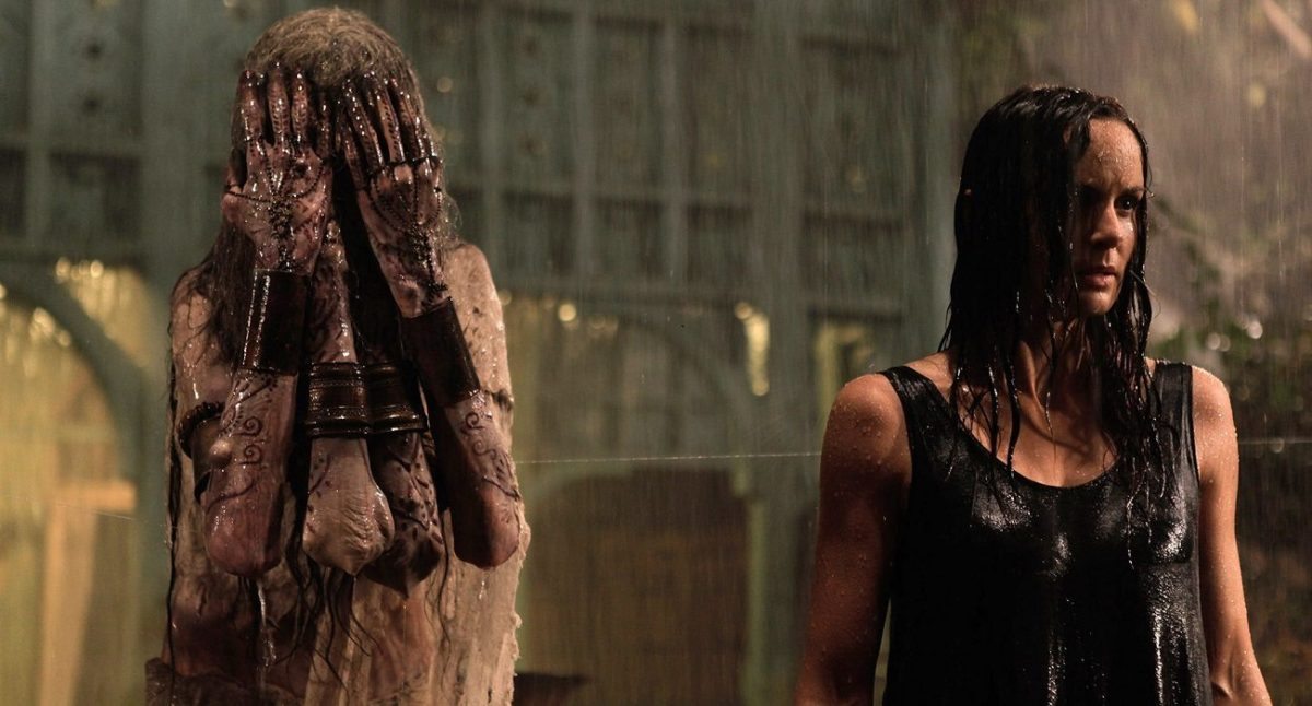 Crítica de The Other Side of The Door