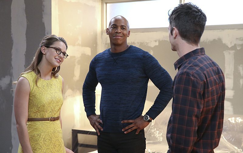 supergirl jimmy olsen the flash