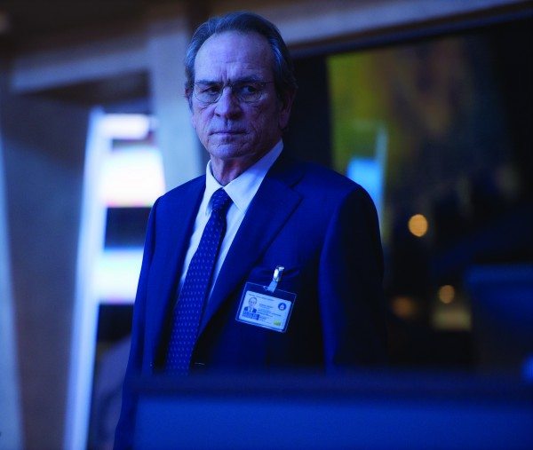 jason-bourne-tommy-lee-jones-600x507