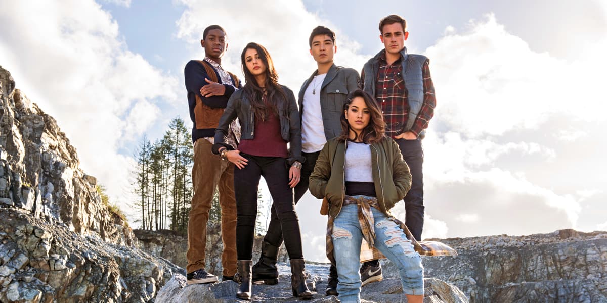 Conoce los nuevos Power Rangers con sus posters individuales