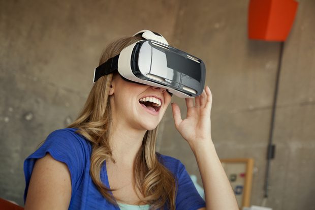 Google continúa trabajando en su dispositivo de realidad virtual