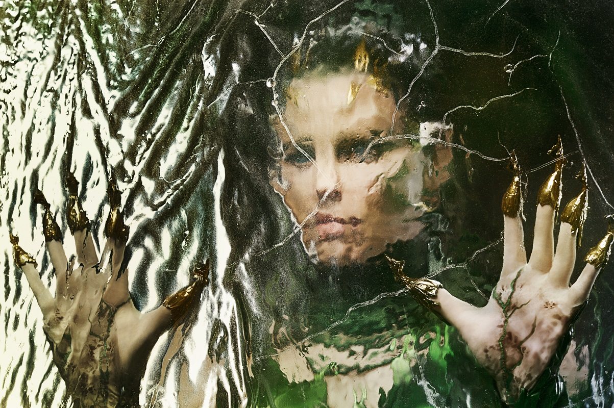 power-rangers-movie-rita-repulsa-elizabeth-banks