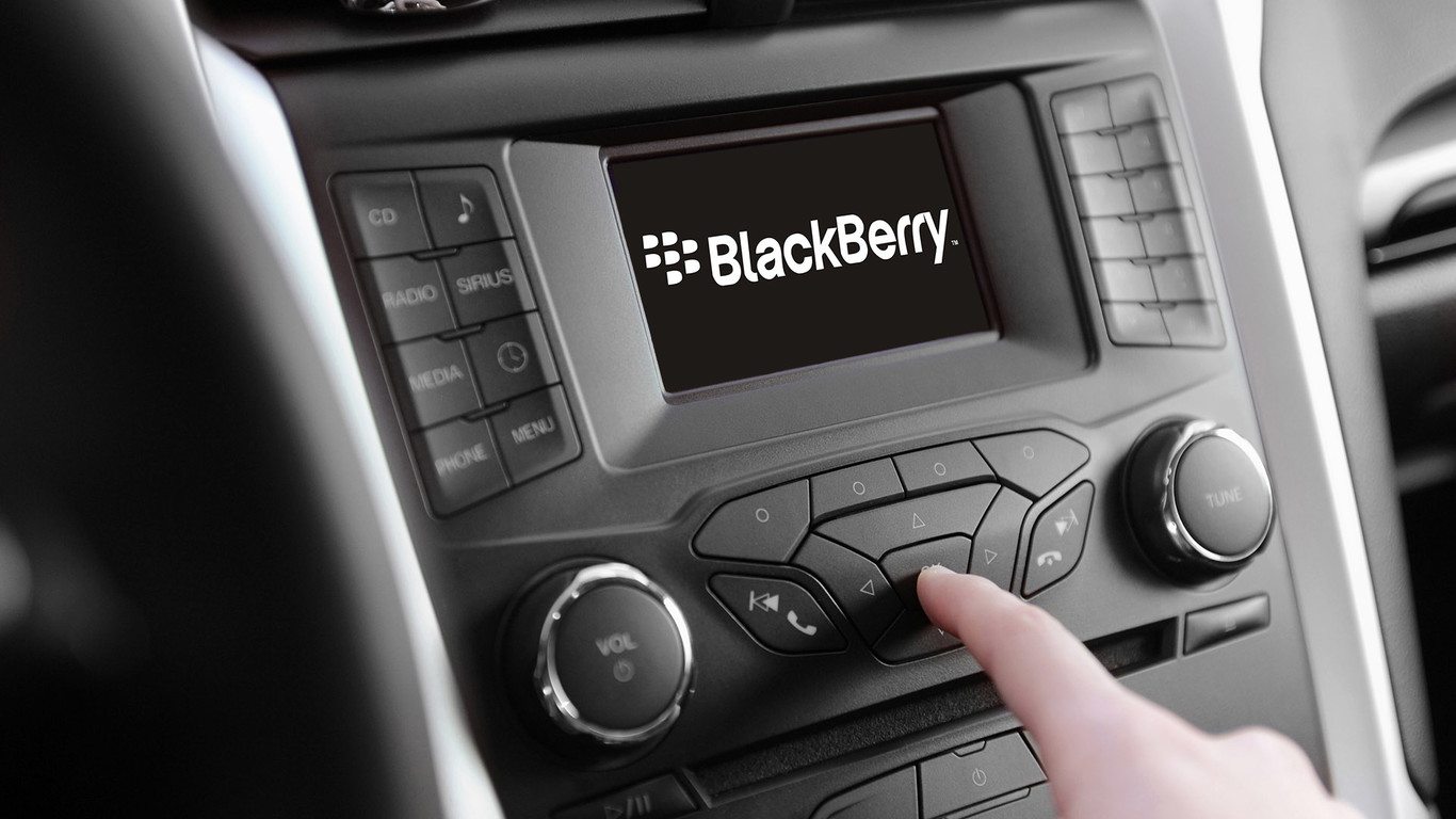 Ford le dice adiós a Microsoft y hola a BlackBerry para su sistema SYNC