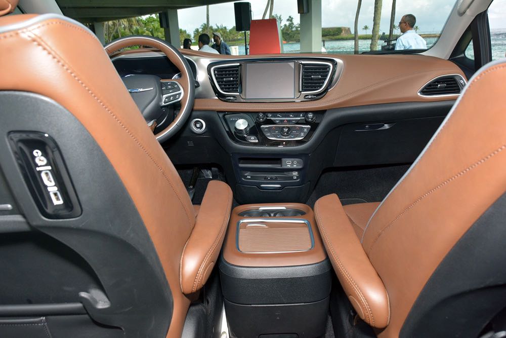 Chrysler Pacifica 2017