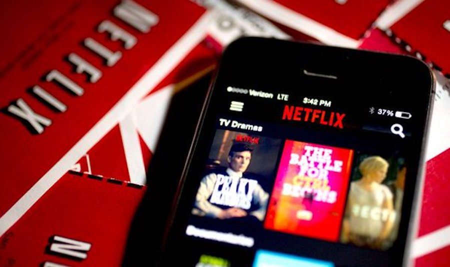 Netflix ya permite descargar tus series y películas para ver “offline”