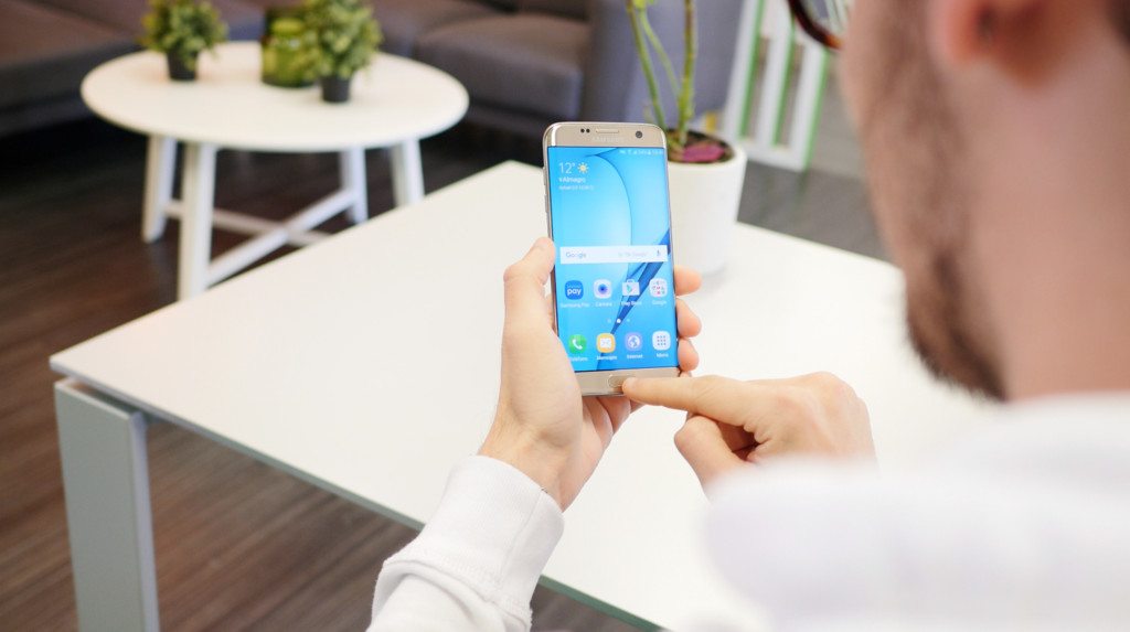 Samsung nos da algunas pistas sobre su asistente virtual que llegará con el Galaxy S8