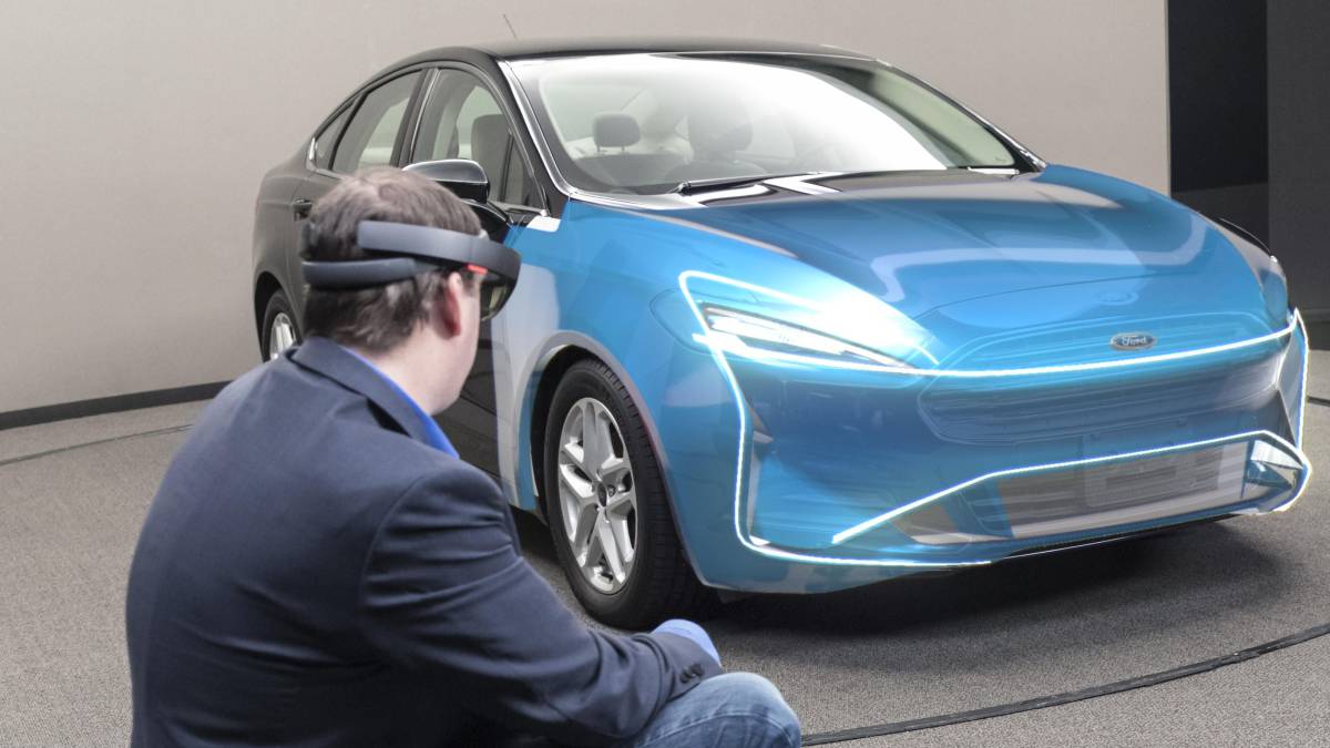 Ford utiliza la realidad virtual para diseñar autos
