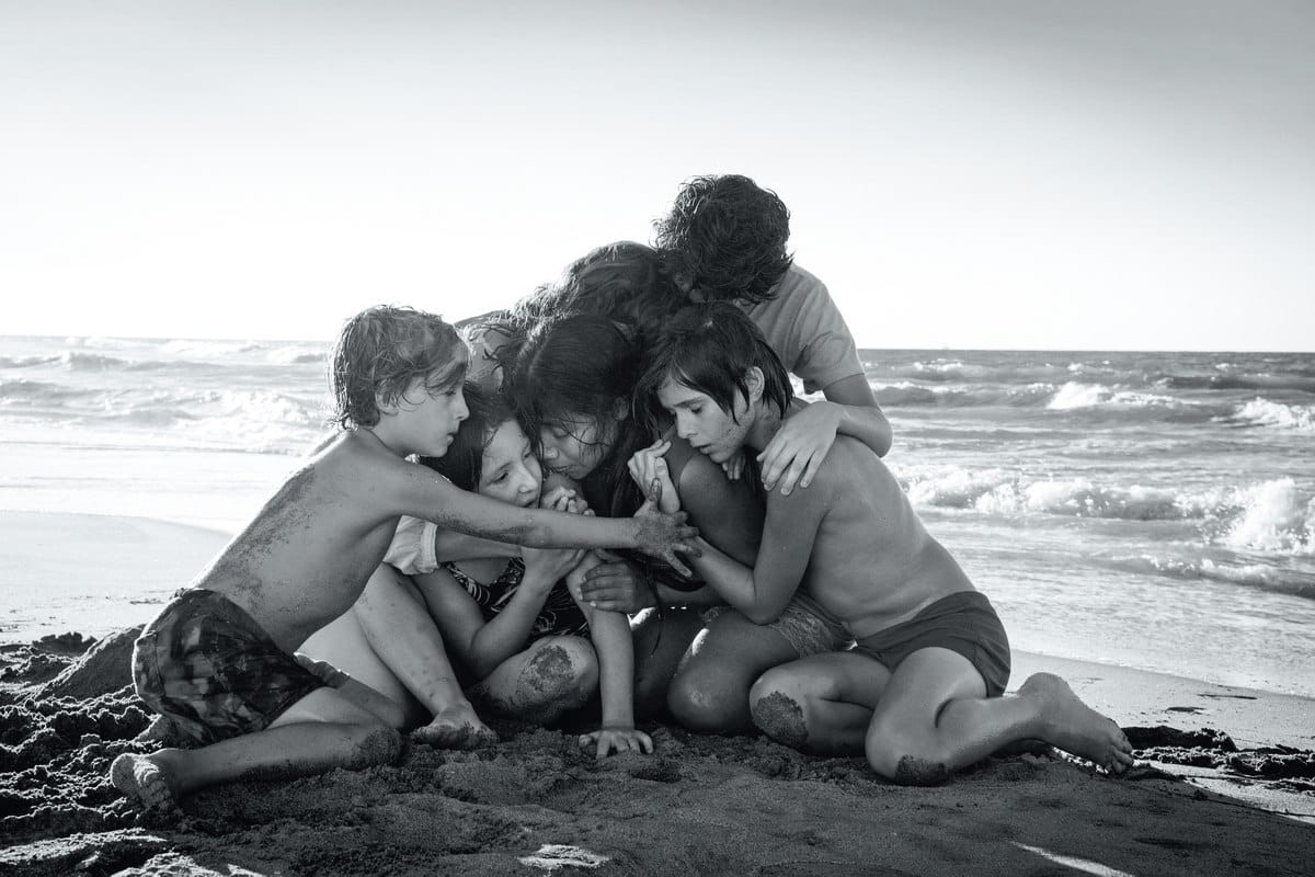 Crítica: Cuarón toca el corazón con ROMA