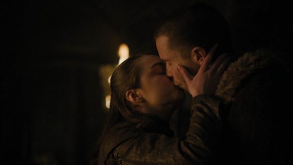 Gendry-Arya beso - Game of Thrones Season 8 Episode 2 “A Knight of the Seven Kingdoms” resumen